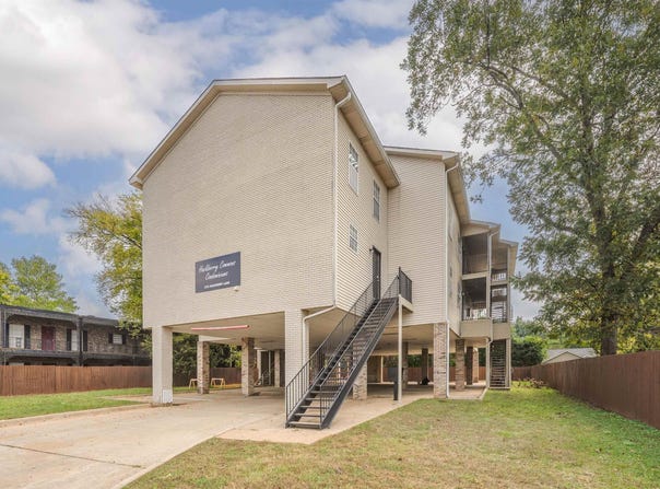 1721 HACKBERRY LANE, TUSCALOOSA, AL 35401