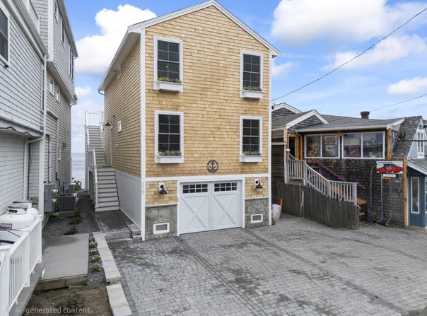 117 Perkins Cove Road, Ogunquit, ME 03907