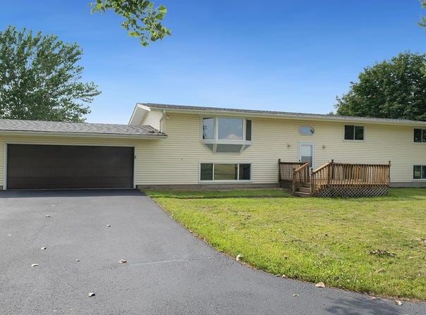 22005 Harmony, MARENGO, IL 60152