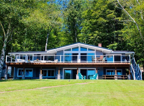 1435 Peninsula Dr, Indian Lake Boro, PA 15926