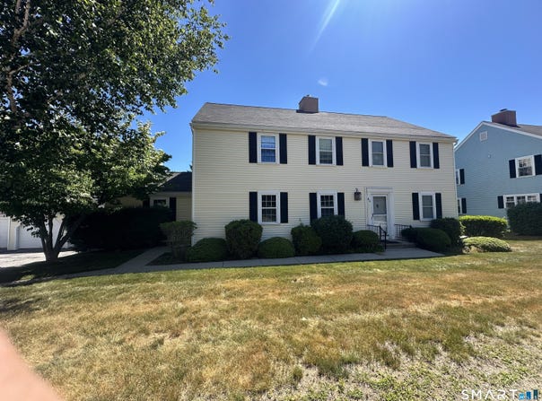 6 Heritage Square, Mansfield, CT 06250