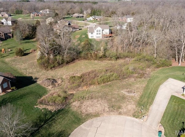 5248 Cherry Oak Lane, Smithton, IL 62285