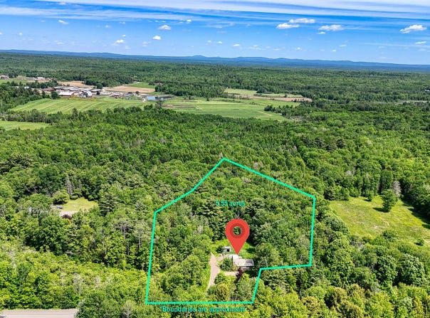 1075 Hill Road, Clinton, ME 04927
