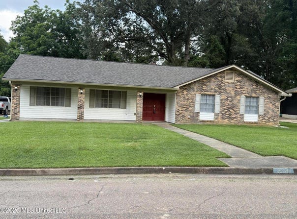 1206 Dartmoor Drive, Clinton, MS 39056