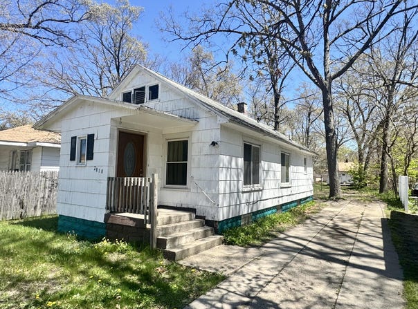 2818 Riordan Street, Muskegon Heights, MI 49444