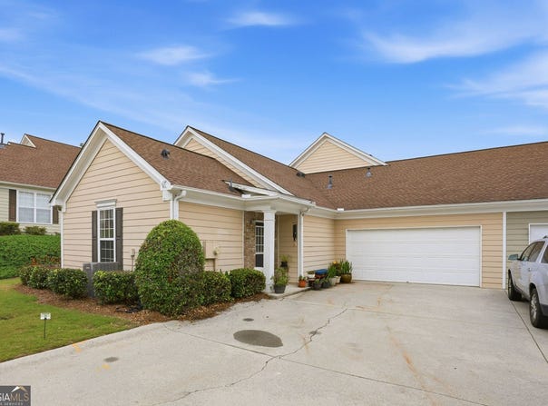 304 Gable Brook Drive, Grayson, GA 30017