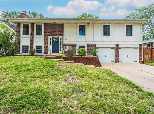 551 Braebridge Road, Manchester, MO 63021