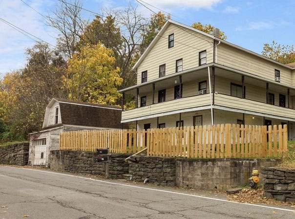 50-52 SMITH ROW, PLYMOUTH, PA 18651