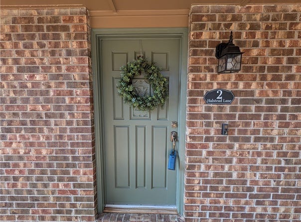 2 Halstead Lane, Bella Vista, AR 72715