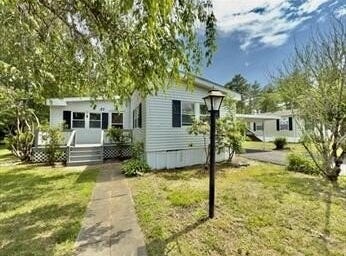 37 Washington Park, Carver, MA 02330