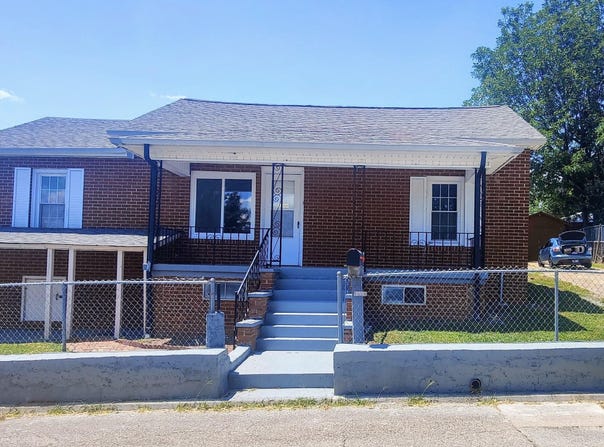 806 Vale St, Loudon, TN 37774