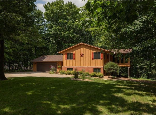 1135 1st Street NW, Oronoco, MN 55960