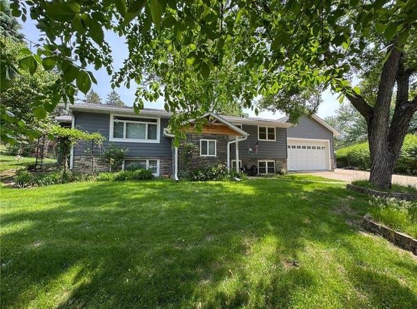 1903 Lenore Lane, Red Wing, MN 55066