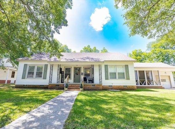 1513 W Faulkner St, El Dorado, AR 71730