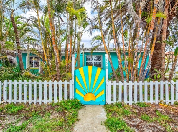 256 144TH AVENUE, MADEIRA BEACH, FL 33708