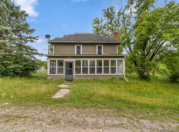 230 E Van Buren Street, Poynette, WI 53955