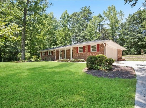 85 Valleybrook Drive, Fairburn, GA 30213