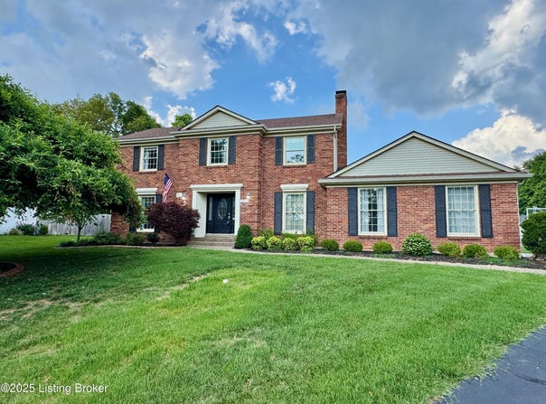 1311 Pollitt Ct, Louisville, KY 40223
