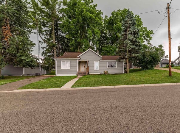 303 W Center Street, South Wayne, WI 53587