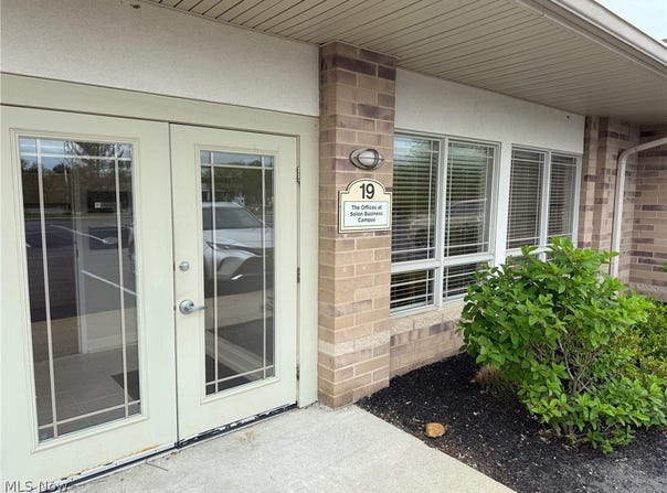 31320 Solon Road, Solon, OH 44139