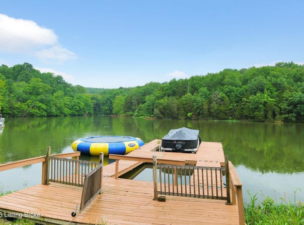 1468 Lakeshore Pkwy, Brandenburg, KY 40108
