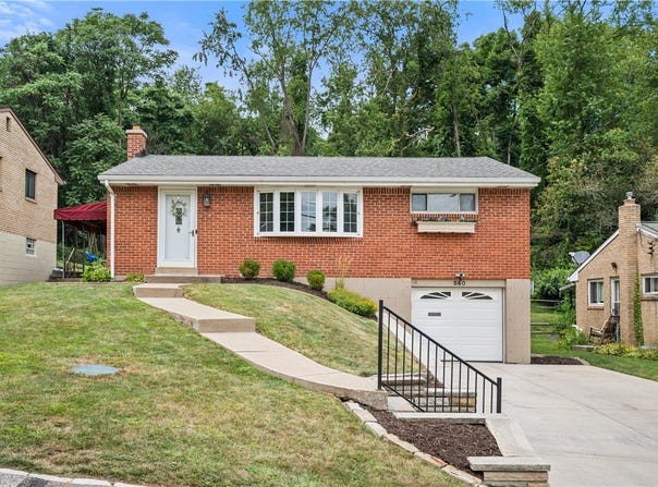 560 Glen Shannon Drive, Castle Shannon, PA 15234