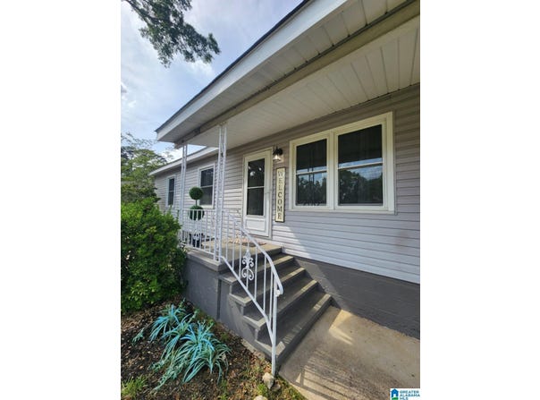 208 MARSHALL DRIVE, GARDENDALE, AL 35071