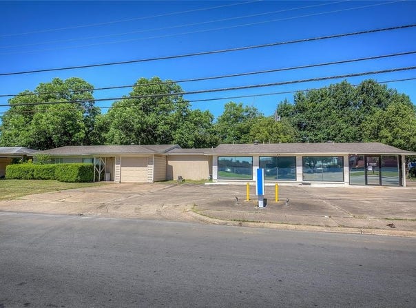 737 Irby Lane, Irving, TX 75061