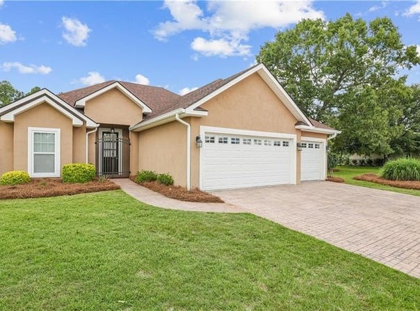 215 Isabella Way, Jesup, GA 31546