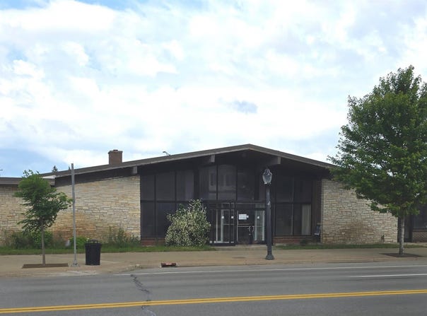 301 S Cedar Street, Kalkaska, MI 49646