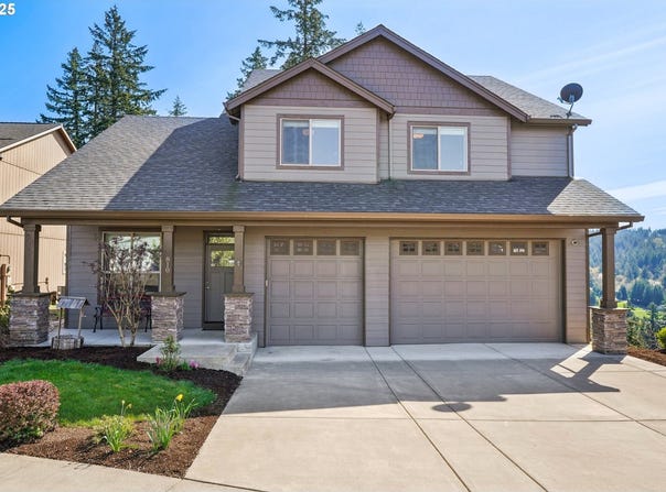 810 SE DARROW RD, Estacada, OR 97023