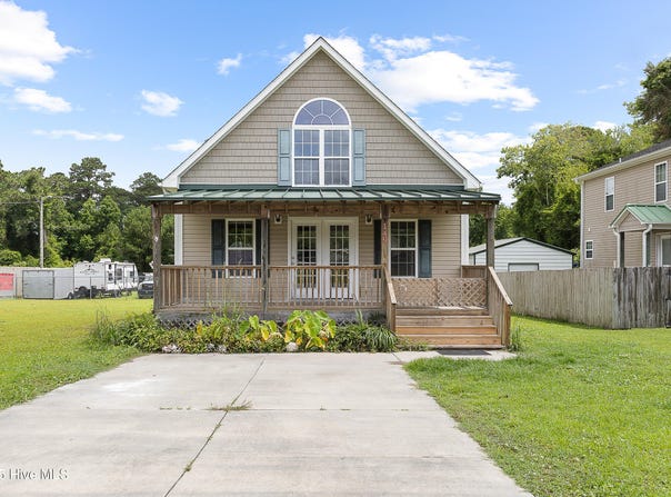149 Lee Street, Holly Ridge, NC 28445