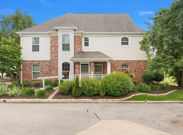 873 Forest Glen Drive, Valparaiso, IN 46385