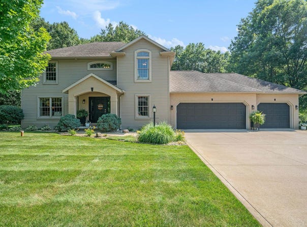 13762 Shavano Peak Drive, Middlebury, IN 46540