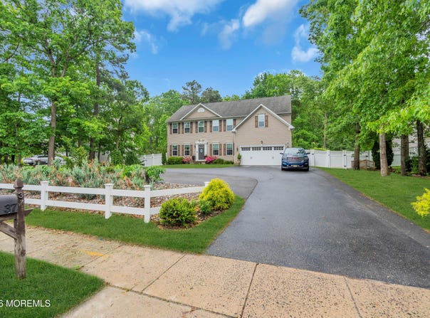 37 Manchester Avenue, Forked River, NJ 08731
