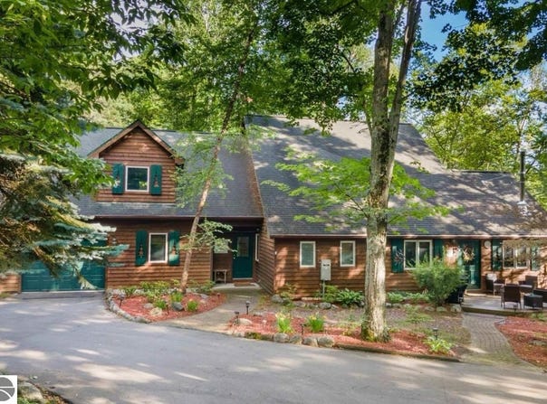 4133 N East Torch Lake Drive, Central Lake, MI 49622
