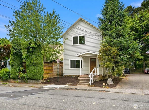 1609 F Street, Bellingham, WA 98225