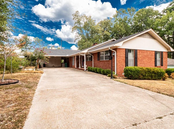 1616 W Oak St, El Dorado, AR 71730