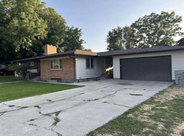 2320 S Illinois, Caldwell, ID 83605