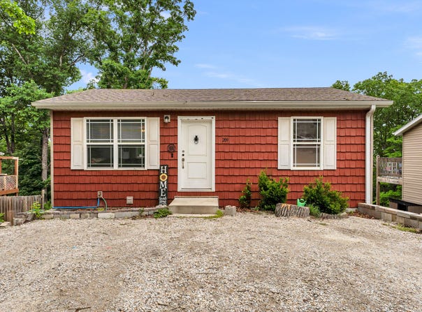 209 Blunk Terrace, Forsyth, MO 65653
