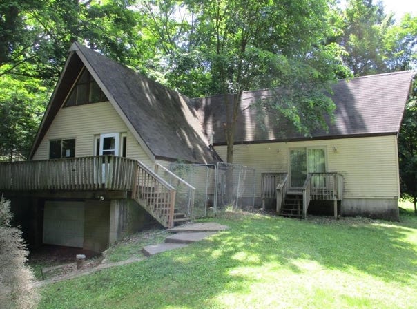E1209 Alpine Way, La Valle, WI 53941-6034