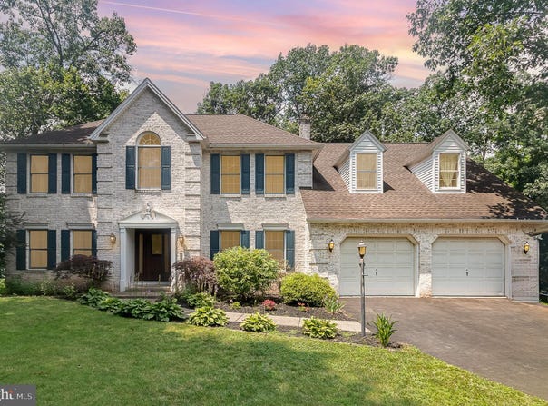 16 TRIPLETT COURT, DILLSBURG, PA 17019