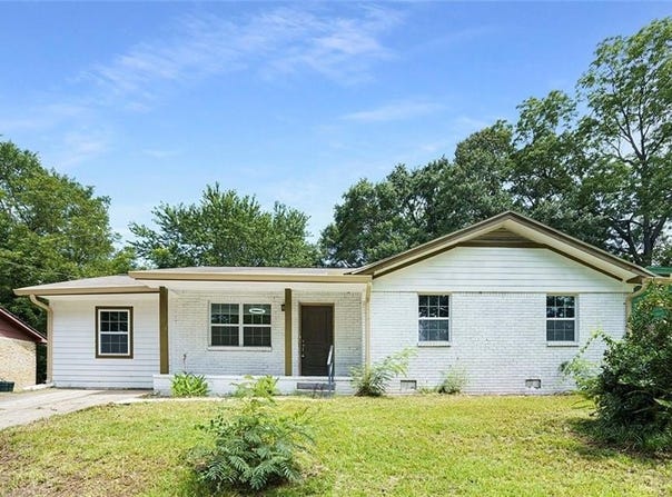 2005 Simmons Avenue, Atlanta, GA 30337