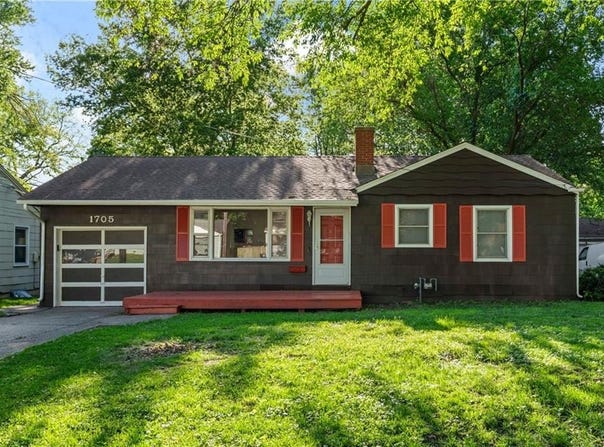 1705 S Pearl Street, Independence, MO 64055