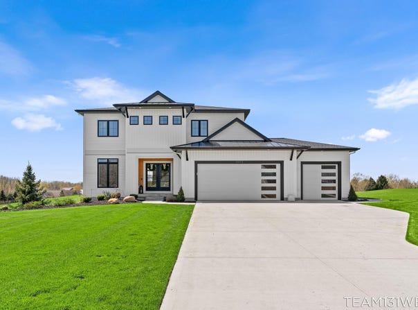 13273 Jessann Drive, Coopersville, MI 49404