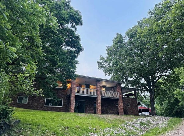 1279 Rehmert Road, Bland, MO 65014