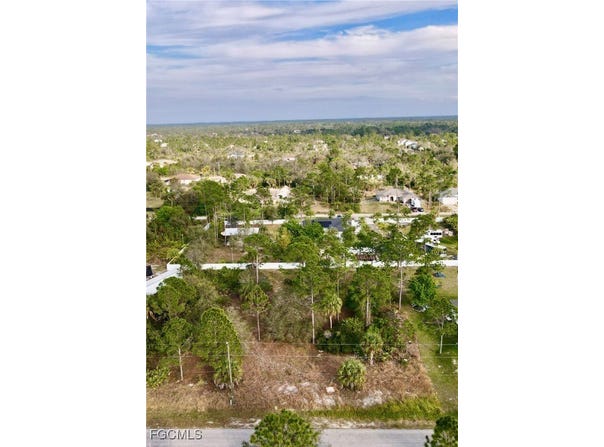 810 Clayton Avenue, Lehigh Acres, FL 33972