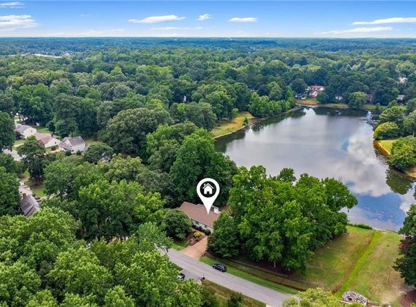 306 Lakeland Crescent, Yorktown, VA 23693