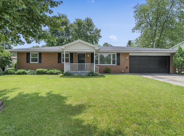 1202 W Lincoln Avenue, Goshen, IN 46526-2131