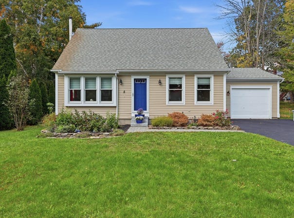 5 Birkdale Circle, Old Orchard Beach, ME 04064